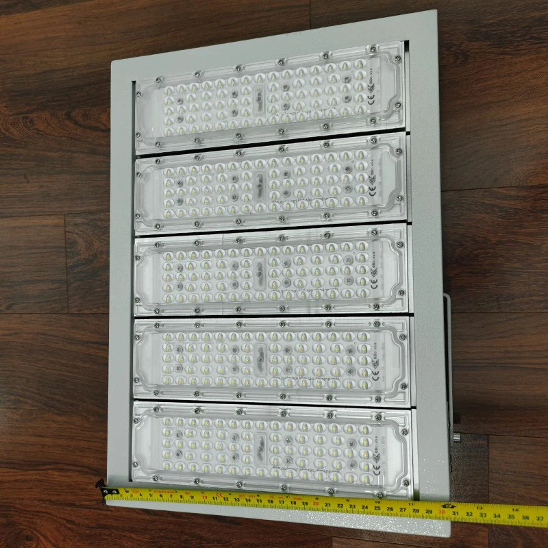 den led pha ngoai troi p02 module smd cong suat 250w dp02s250 5.webp den led pha ngoai troi p02 module smd cong suat 250w dp02s250 5.webp