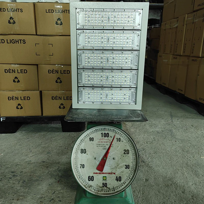 den led pha ngoai troi p02 module smd cong suat 250w dp02s250 8.webp den led pha ngoai troi p02 module smd cong suat 250w dp02s250 8.webp