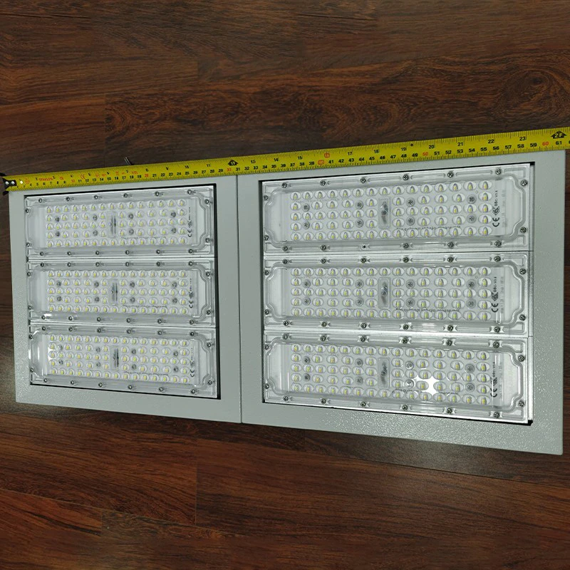 den led pha ngoai troi p02 ngang module smd cong suat 300w dp02s300 6.webp den led pha ngoai troi p02 ngang module smd cong suat 300w dp02s300 6.webp