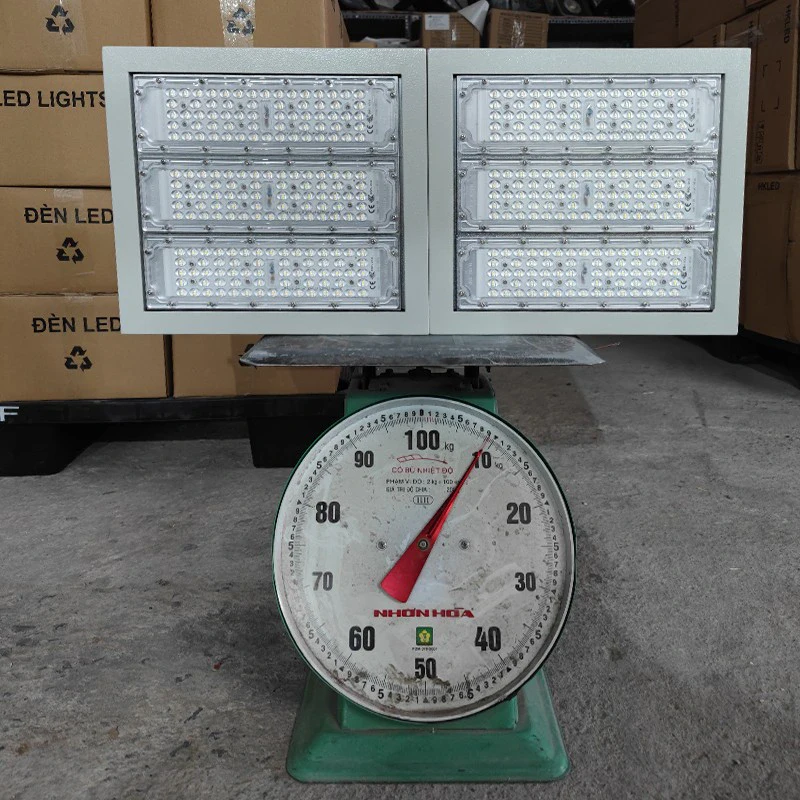 den led pha ngoai troi p02 ngang module smd cong suat 300w dp02s300 8.webp den led pha ngoai troi p02 ngang module smd cong suat 300w dp02s300 8.webp
